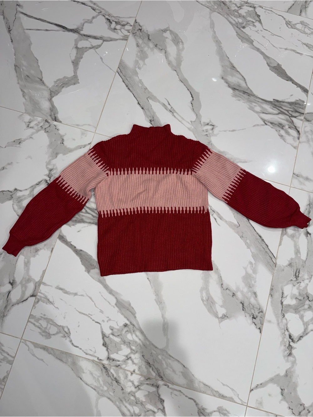 Unk Two-Tone Ribbed Turtleneck Sweater in Red and Pink